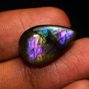 Labradorite Gemstone Cabochon - Image 1